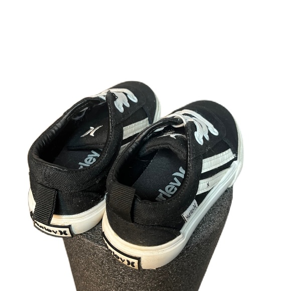 Kids Hurley Shoes in 7 - Picture 3 of 6